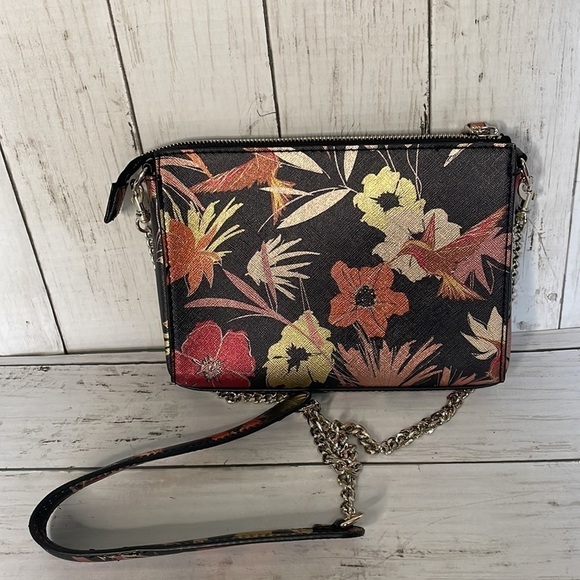 NWOT Guess 1981 Floral Faux Leather Convertible Crossbody Purse - Picture 3 of 14